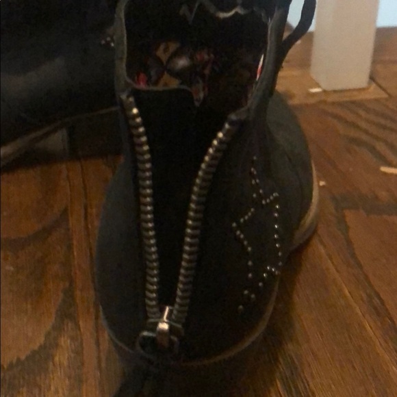 Nina size 2 booties zipper closure - Picture 7 of 7